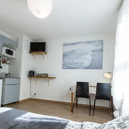 Apartment L And J Share - Studio Rives Du Lez *